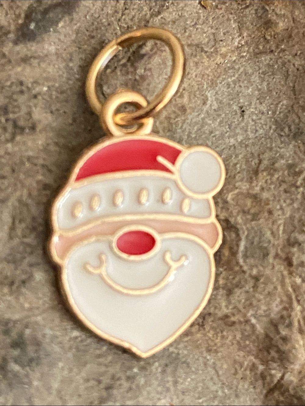 5/$10❤️❤️❤️NEW Santa Charm Pendant